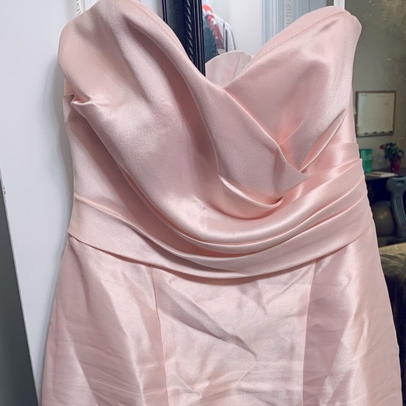 David’s Bridal Strapless Pleated Sweetheart Bridesmaid Gown Petal Pink 0 - Picture 2 of 7